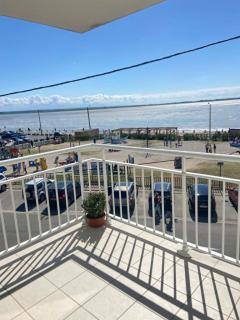 Mer en vue, Appartement bord de mer, wifi, balcon - 1