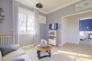Coeur de Falaise 2 - Appartement T2 en centre ville, parking privé, borne de recharge VE - 1