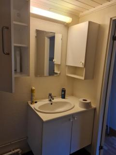 Modern Arctic Apartment - 6