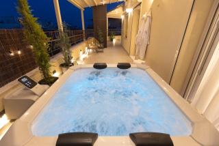AIORA Urban Oasis - Sky Terrace, Jacuzzi & BBQ - 0