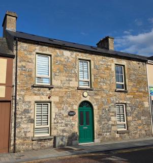 Coach House Accommodation - Room 6 - 2