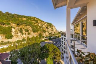 Arden Jacuzzi Penthouse by PS - 3