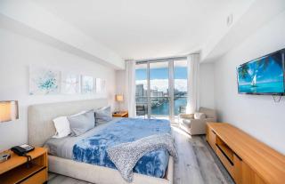 2BR Beachwalk High-Rise Suite - 1