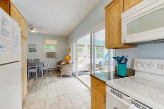 Cottages at Summer Village Beach Get-A-Way - Wells - 2