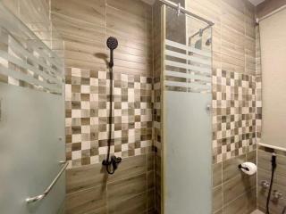 Hacienda Bay Retreat Premium 4BR Chalet - 1
