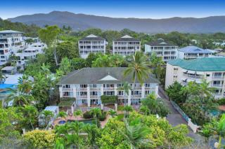 Oceanfront Gem at Trinity Beach - Pool - Sea View - 4