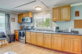 Woodsy Home Near Cassadaga Lakes: Pets Welcome! - 7