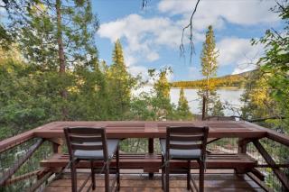 Arrow Cabin-Boat Slip-Sauna-Sleeps 10 - 7