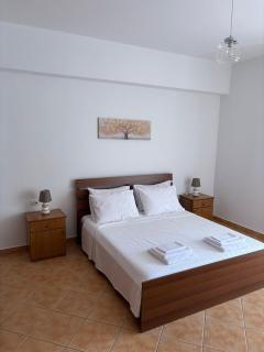 Iconic Seaview Apartment Lungomare Vlore - 3