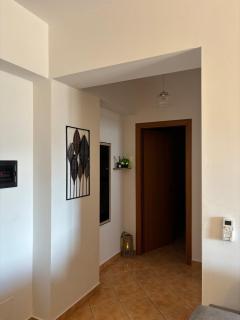 Iconic Seaview Apartment Lungomare Vlore - 5