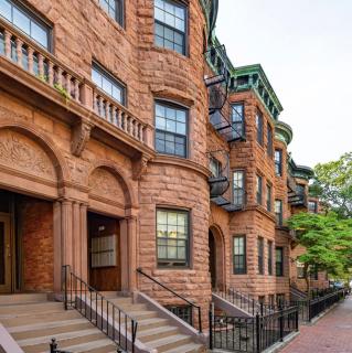 Petit Studio in Back Bay - 3