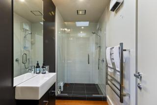 The Point - Great for Families or Groups. Spa pool and close to Ski area and biking trails. - 3