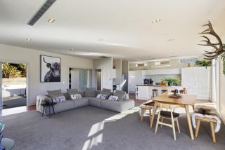 The Point - Great for Families or Groups. Spa pool and close to Ski area and biking trails. - 5
