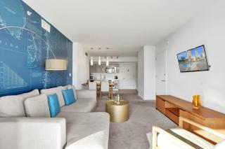 Elegant 2-Bedroom Apt Beach Service Pool Gym 505 - 3