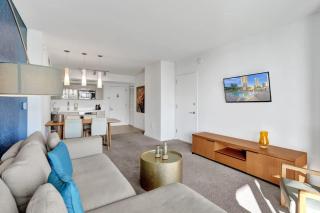Elegant 2-Bedroom Apt Beach Service Pool Gym 505 - 2
