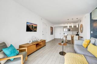 Waterfront Resort Condo Near Ocean Beach Pool 607 - 8