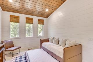 Private Hot Tub Cabin Near Broken Bow Lake - 3