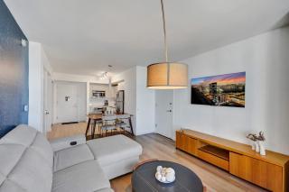 Canal View Condo 2 Balconies Gym Beach 8 Min 1904 - 3