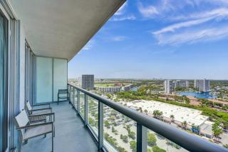 Modern Ocean Canal View Condo Beach Service 2704 - 3