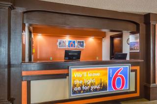 Motel 6-Waterloo, IA - Crossroads Mall - Cedar Falls - Waterloo - 6