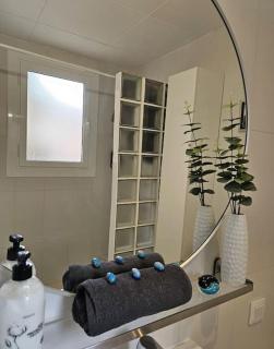2 bedrooms, 2 bathrooms, 2 balconys - 2