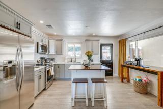Pet-Friendly Scottsdale Retreat by Leavetown Vacations - 1