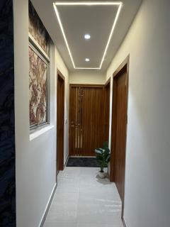 Zivora By Vaayu Sanctum 3BHK 10 min from The Taj Mahal - 9
