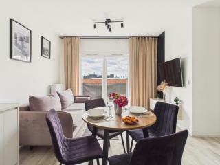 Metro Szwedzka Apartment AC & Parking by Solarento - 6