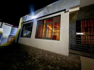 Kivu Suites & Apartments - 4