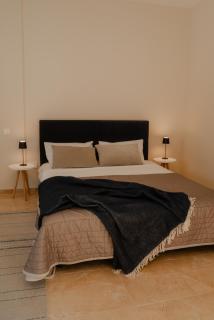 Modern Seaside Studio Apartment - 3