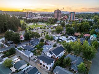 Brand new private ADU in gorgeous downtown CDA - 9