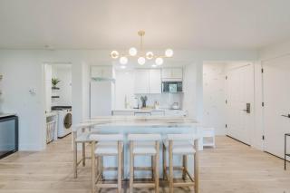 1BR Condo Pool & Hot Tub fitness center trails - 1