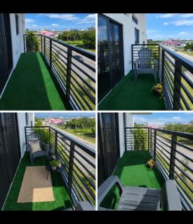 Lux property great for 1 to 8 Guests-family trip ,5Beds 2Rooms Staycation with Gym and EV, proximity to Downtown and Beaches - 8