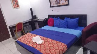 De Prominent Hotel & Suites - 1