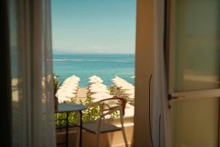 Nefeli-Beachfront -Apartment - 9