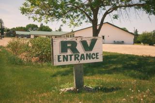 The Motel & Motor Lodge - 2