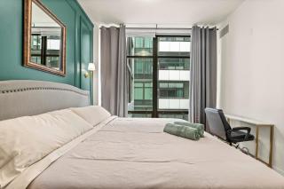 Luxury Fulton Market Condo - Prime Location - 2