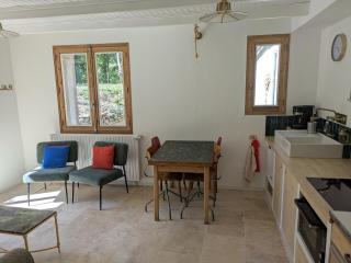 Petite maison en bord de voie verte près du Caroux - 2