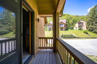 Ski-In Ski-Out SnowPine Village Townhouse - 8