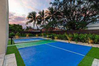 Miami Ultra Villa w Pool Movie Theater Pickle Ball - 6