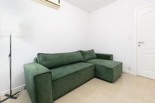 Central Modern 2BR - 3