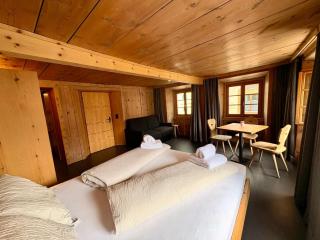Pensiunina - Pension - Sent - 7