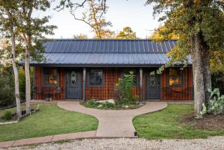 Nicole Creek Cabins - 4