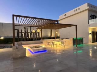 Unique Beige Villa adults only - 4