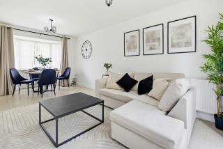 4BR Walsall home,Parking,Wifi , M6 Links - 7