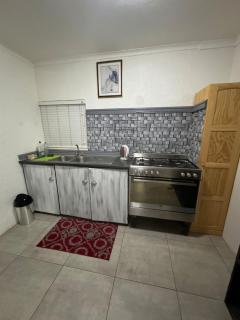 Polokwane Luxury Guest House - 5