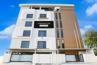 Super Townhouse ISBT Dehradun - 9