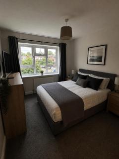 1 Bed Apartment Near Warwick Uni Long Stay Discounts - 1