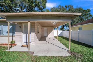 Sunny Plant City Retreat Private Yard - 3