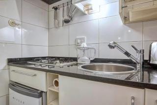 Diseño sobre Av Libertador - Balcon, Laundry y Pileta - Palermo - 5